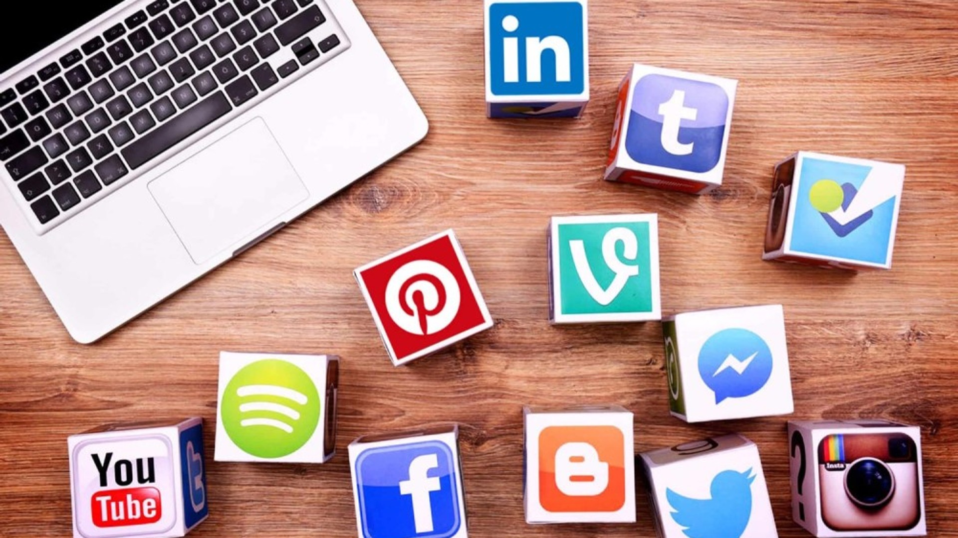 Cộng đồng người dùng luck8 nhà cái đang thảo luận sôi nổi