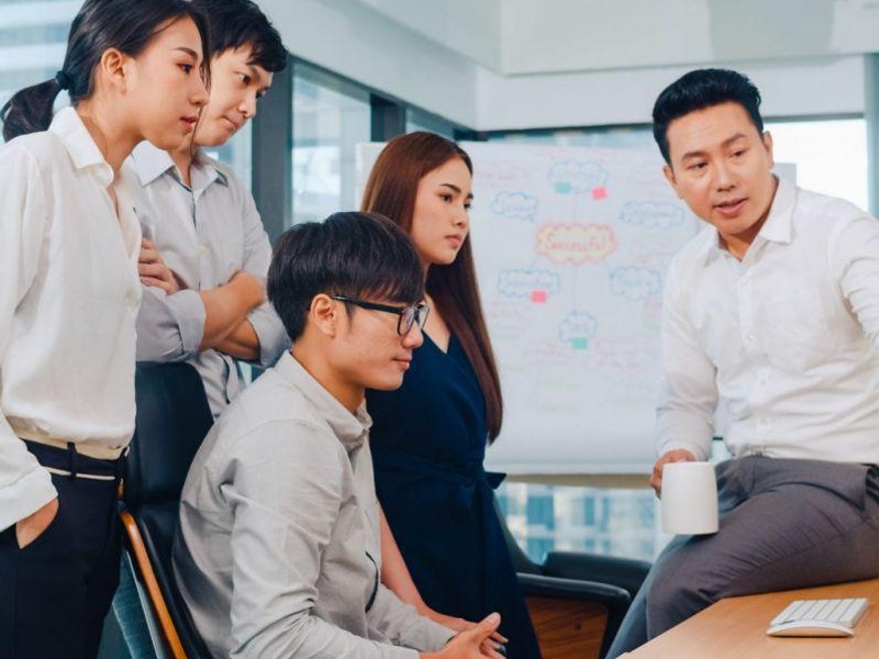 Hình ảnh minh họa quy trình xác minh độ tuổi và kiểm soát của phụ huynh trong môi trường cờ bạc trực tuyến